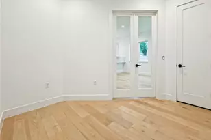 3614 Abbate Cir, Austin, TX 78721 - Photo 11