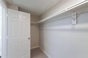 12215 Hunters Chase Dr, Austin, TX 78729 - Photo 15