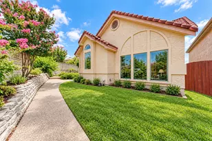 583 Rupen Dr, Lakeway, TX 78734 - Photo 1