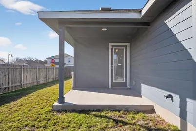 900 Main Street, Hutto, TX 78634 - Photo 21