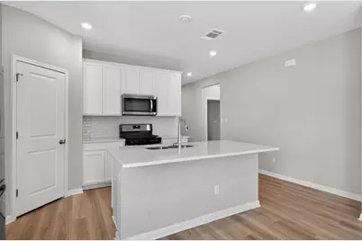 900 Main Street, Hutto, TX 78634 - Photo 5