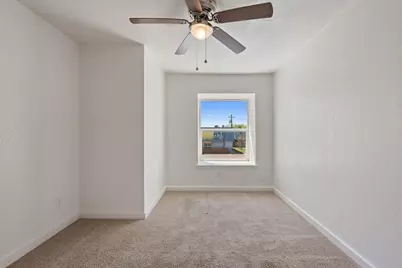 300 E Croslin Street #106, Austin, TX 78752 - Photo 15