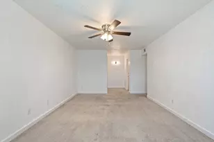 300 E Croslin St, Austin, TX 78752 - Photo 19