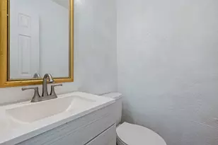 300 E Croslin St, Austin, TX 78752 - Photo 27