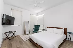 2709 E 5th St, Austin, TX 78702 - Photo 15