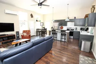 209 Lakevista Dr, Burnet, TX 78611 - Photo 15