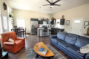 209 Lakevista Dr, Burnet, TX 78611 - Photo 5