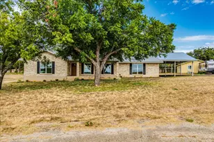 1102 N Austin Ave, Georgetown, TX 78626 - Photo 3