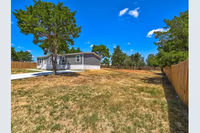 146 Monte Vista Drive, Elgin, TX 78621 - Photo 29