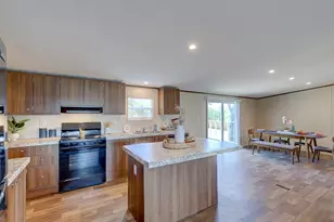 146 Monte Vis Dr, Elgin, TX 78621 - Photo 9
