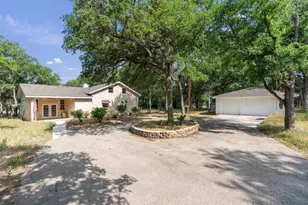 601 Deertrail Dr, San Marcos, TX 78666 - Photo 1