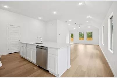 176 Hornet Street, Elgin, TX 78621 - Photo 7