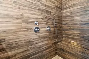 2004 Alegria Rd, Austin, TX 78757 - Photo 23