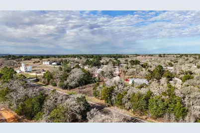 115 Eaglenest Court, Smithville, TX 78957 - Photo 5