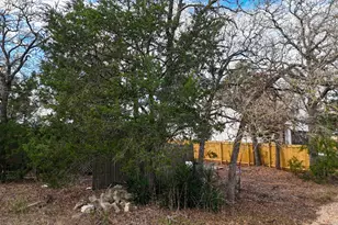 115 Eaglenest Ct, Smithville, TX 78957 - Photo 1