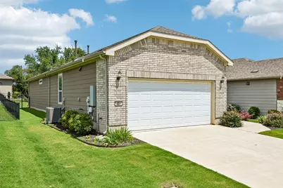 401 Yorktown Street, Georgetown, TX 78633 - Photo 37