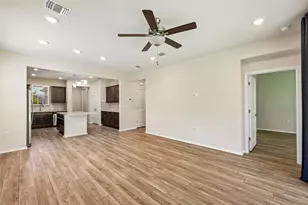401 Yorktown St, Georgetown, TX 78633 - Photo 13