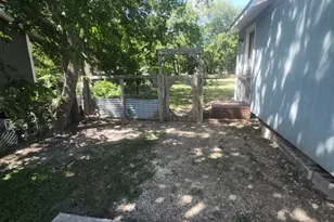 504 W Avenue A, Copperas Cove, TX 76522 - Photo 13