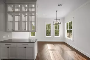 5102 Beverly Hills Dr, Austin, TX 78731 - Photo 11