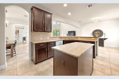 106 Tonkawa Trail W, Austin, TX 78738 - Photo 13