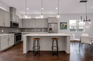 7104 Blessing Ave, Austin, TX 78752 - Photo 3