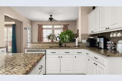 510 Oakwood Boulevard, Round Rock, TX 78681 - Photo 7