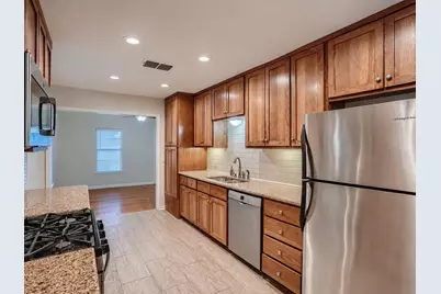 2009 Richcreek Road, Austin, TX 78757 - Photo 7