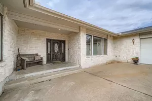 3225 Eisenhower Ave, Lago Vista, TX 78645 - Photo 13
