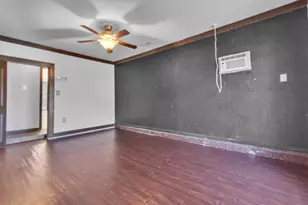 5000 Fontenay Dr, Austin, TX 78744 - Photo 17