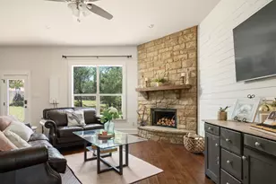 901 Panorama Dr, Dripping Springs, TX 78620 - Photo 11