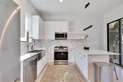 2105 Pennsylvania Avenue #2, Austin, TX 78702 - Photo 3