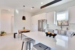 2105 Pennsylvania Ave, Austin, TX 78702 - Photo 5