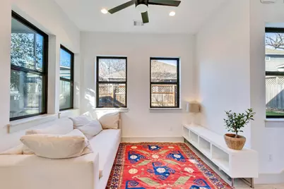 2105 Pennsylvania Avenue #2, Austin, TX 78702 - Photo 7