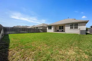 319 Arrowhead Vine St, Leander, TX 78641 - Photo 27