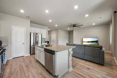 319 Arrowhead Vine Street, Leander, TX 78641 - Photo 5