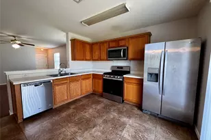 14420 Cummins Way, Manor, TX 78653 - Photo 5