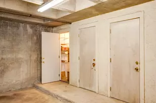 3001 Cedar St, Austin, TX 78705 - Photo 33
