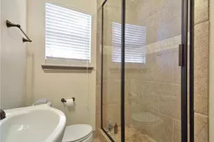 802 E Dean Keeton St, Austin, TX 78705 - Photo 3