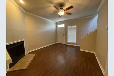715 W 22 1/2 Street #201, Austin, TX 78705 - Photo 5