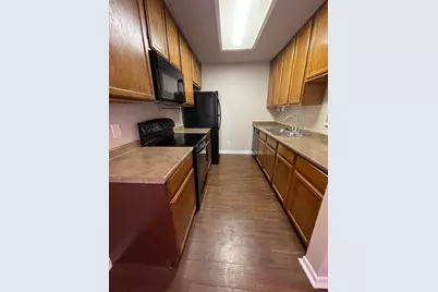 715 W 22 1/2 Street #201, Austin, TX 78705 - Photo 7