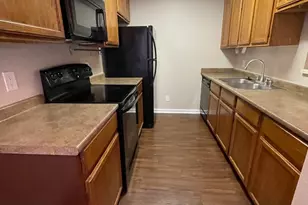 715 W 22 1/2 St, Austin, TX 78705 - Photo 7