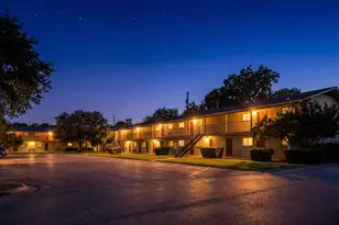 806 E 13th St, Georgetown, TX 78626 - Photo 5