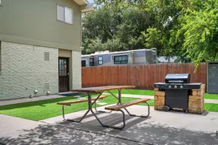 806 E 13th St, Georgetown, TX 78626 - Photo 39