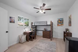 806 E 13th St, Georgetown, TX 78626 - Photo 29