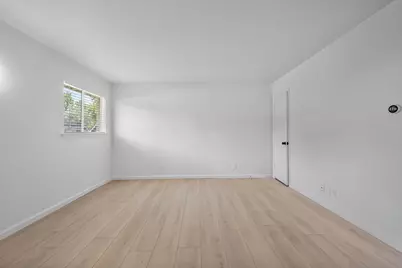 806 E 13th Street #104, Georgetown, TX 78626 - Photo 25