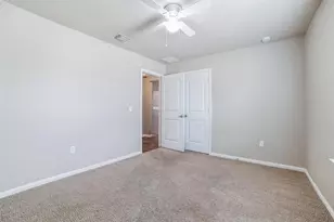 101 Acadia Cv, Hutto, TX 78634 - Photo 11