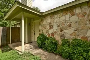 9802 Hundred Oaks Cir, Austin, TX 78750 - Photo 3