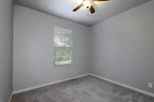 9802 Hundred Oaks Cir, Austin, TX 78750 - Photo 15