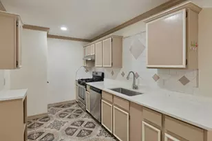 4805 Crest Oak Rd, Austin, TX 78744 - Photo 11