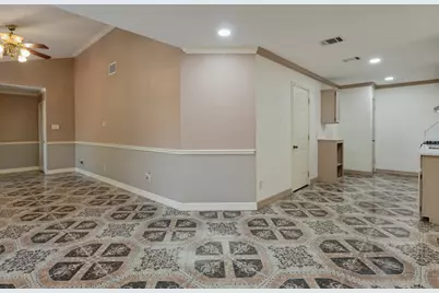 4805 Crest Oak Road, Austin, TX 78744 - Photo 7